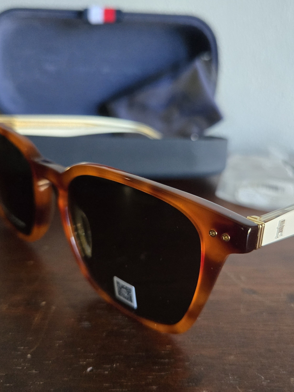 Tommy Hilfiger TH 2158/S Sunglasses – Red Havana / Ivory – 52-18-145. New